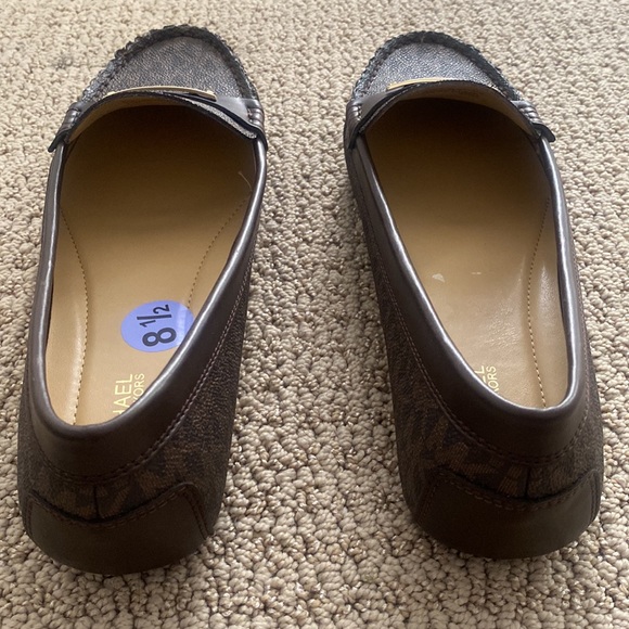 Micheal Kors Loafers Size 8.5 - Picture 6 of 6